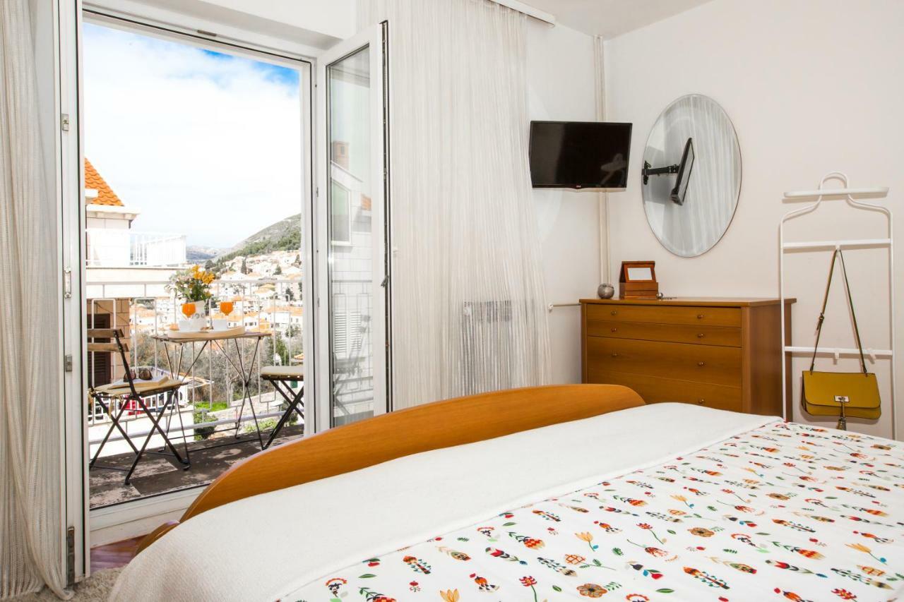 Spacious Near The Old Town Apartman