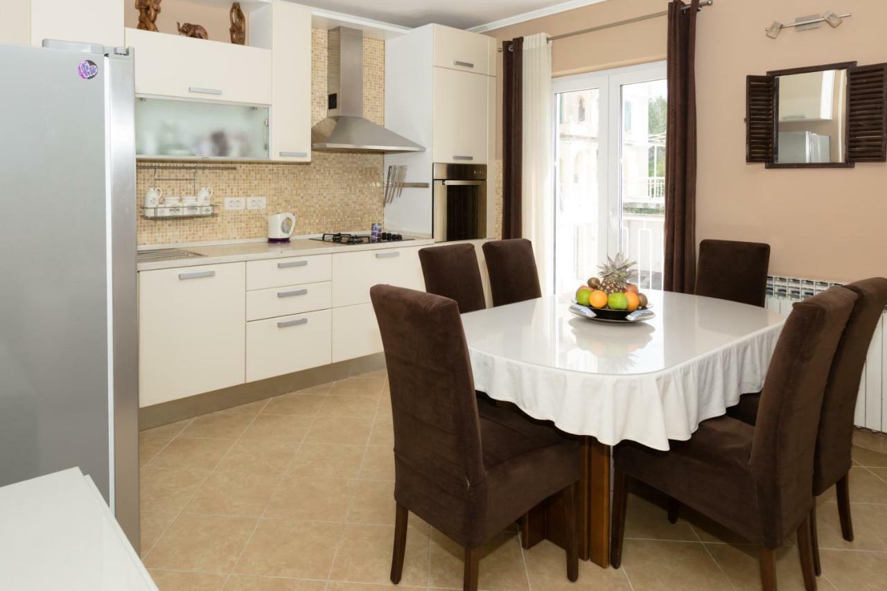 Spacious Near The Old Town Appartamento *
