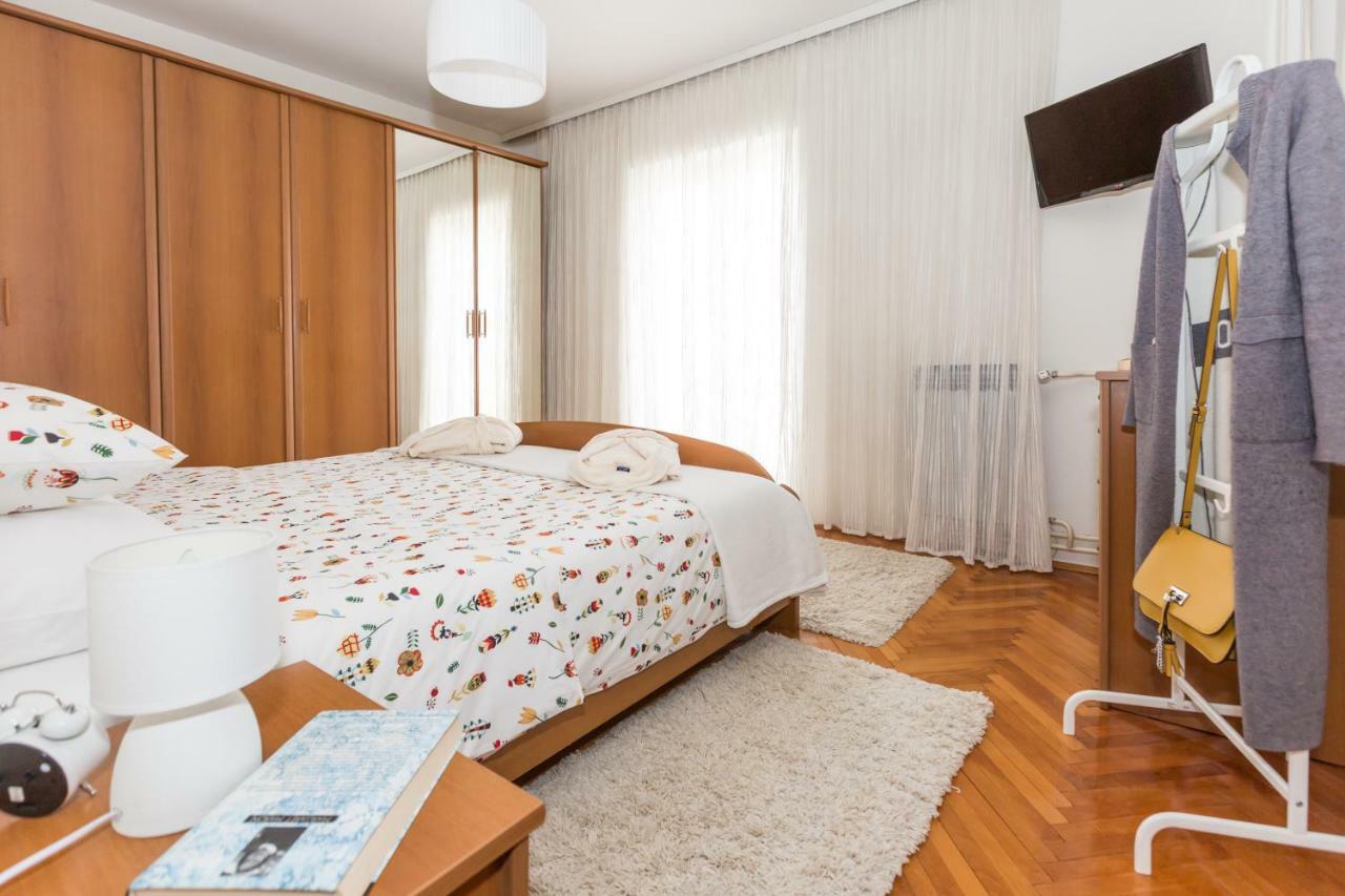 Spacious Near The Old Town